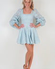 Sophie Lace Dress i blå stylet antrekk, kjole fra Golightly hos Image Mandal