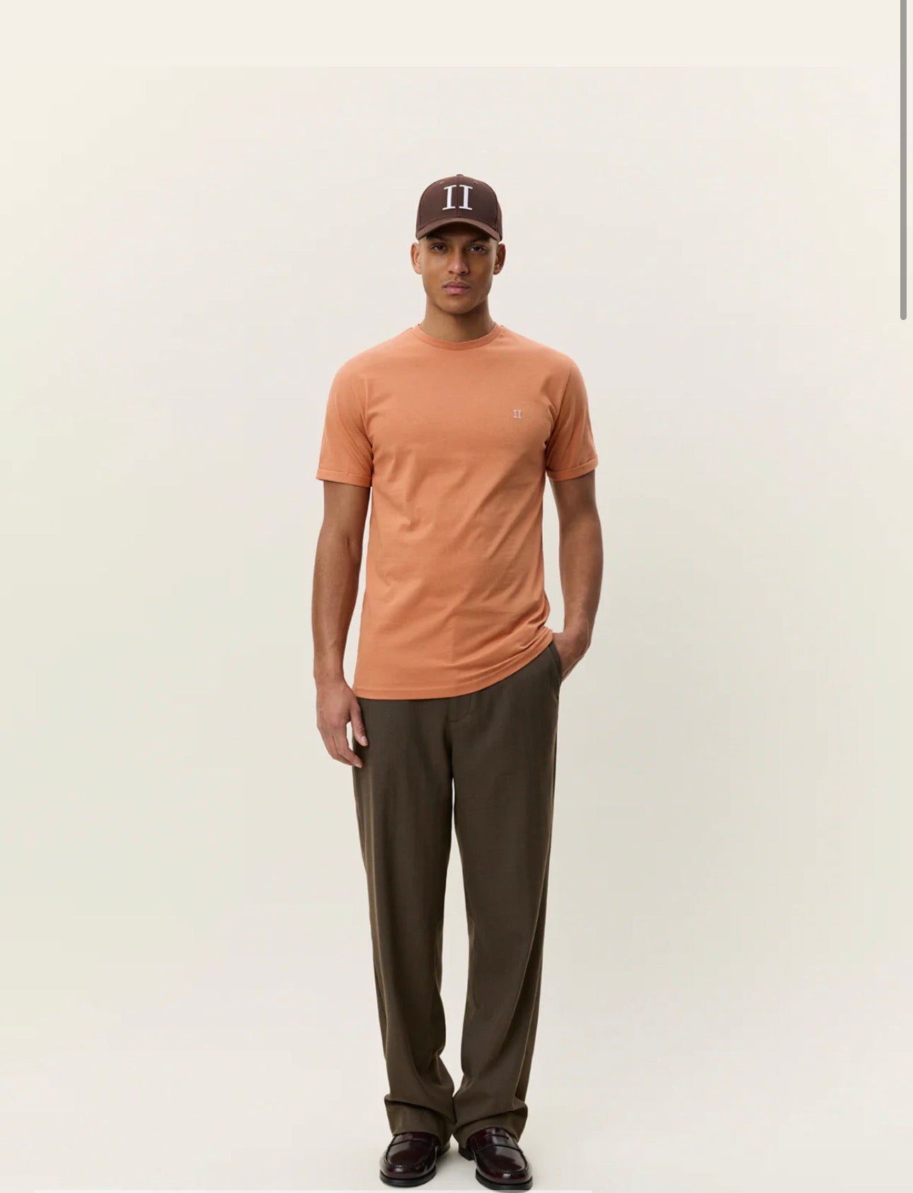 Core Contrast T-Shirt i oransje, t-skjorte fra Les Deux hos Image Mandal