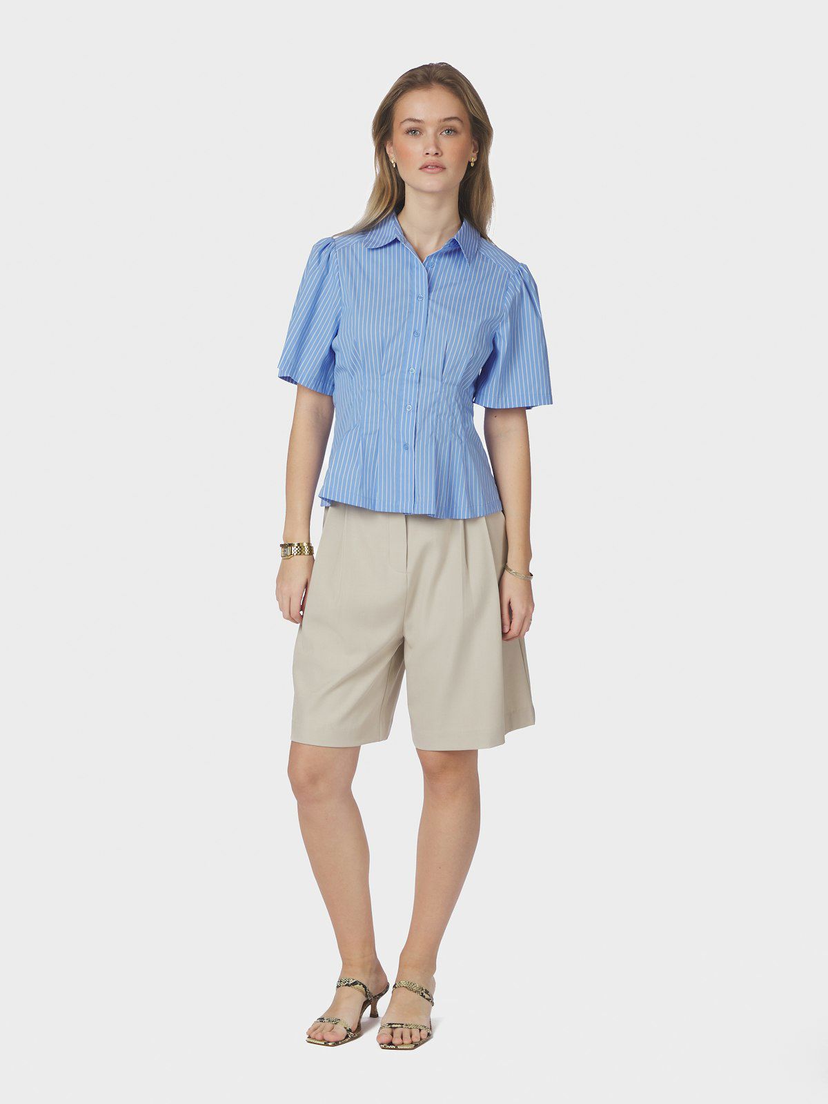 Balara Stripe Poplin Shirt i lyseblå bakfra, skjorte fra Neo Noir hos Image Mandal