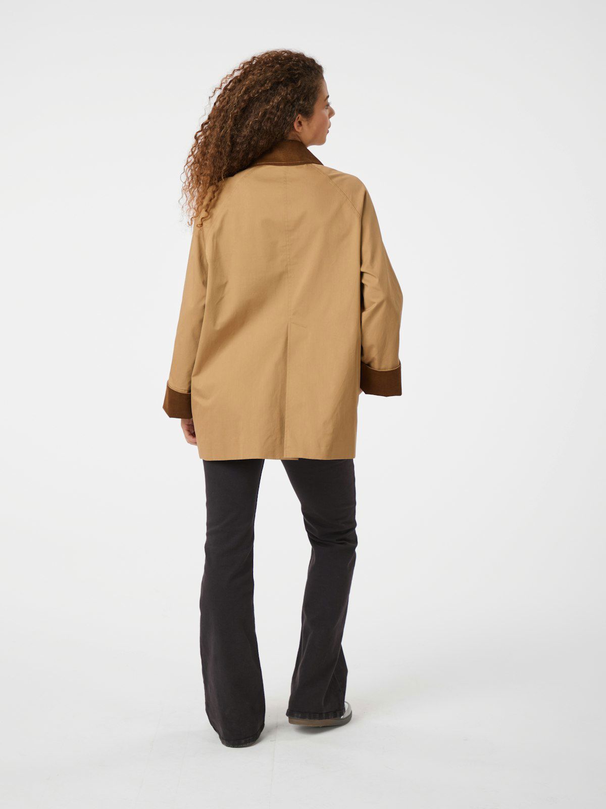 Anastacia Cord Jacket alternativt utsnitt, yttertøy fra Neo Noir hos Image Mandal