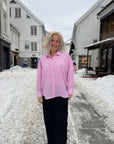 Sonja Shirt i rosa alternativt utsnitt, skjorte fra A-view hos Image Mandal